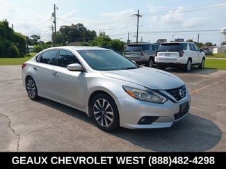 Used 2017 Nissan Altima 2.5 SL w/ 2.5 Technology Package image 1