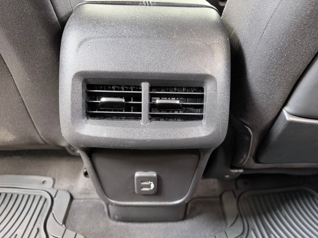 Used 2022 GMC Terrain SLE w/ Driver Convenience Package AWD/4WD image 23