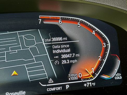 Used 2023 BMW 530i w/ Premium Package image 19