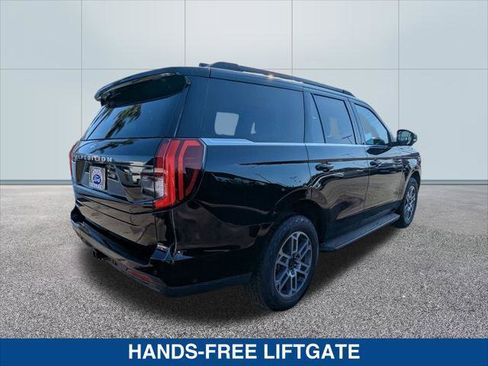 Certified 2025 Ford Expedition Active image 5