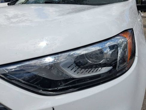Used 2020 Ford Edge SE AWD/4WD image 9