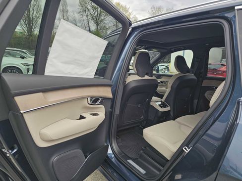 New 2026 Volvo XC90 B5 Plus w/ Protection Package image 16
