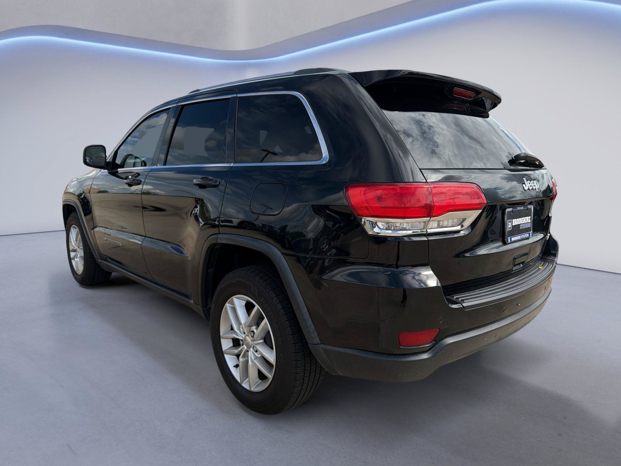 Used 2018 Jeep Grand Cherokee Laredo RWD image 8