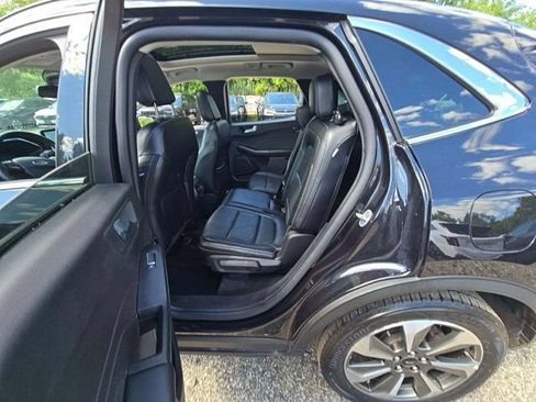 Used 2025 Ford Escape Platinum AWD/4WD image 11