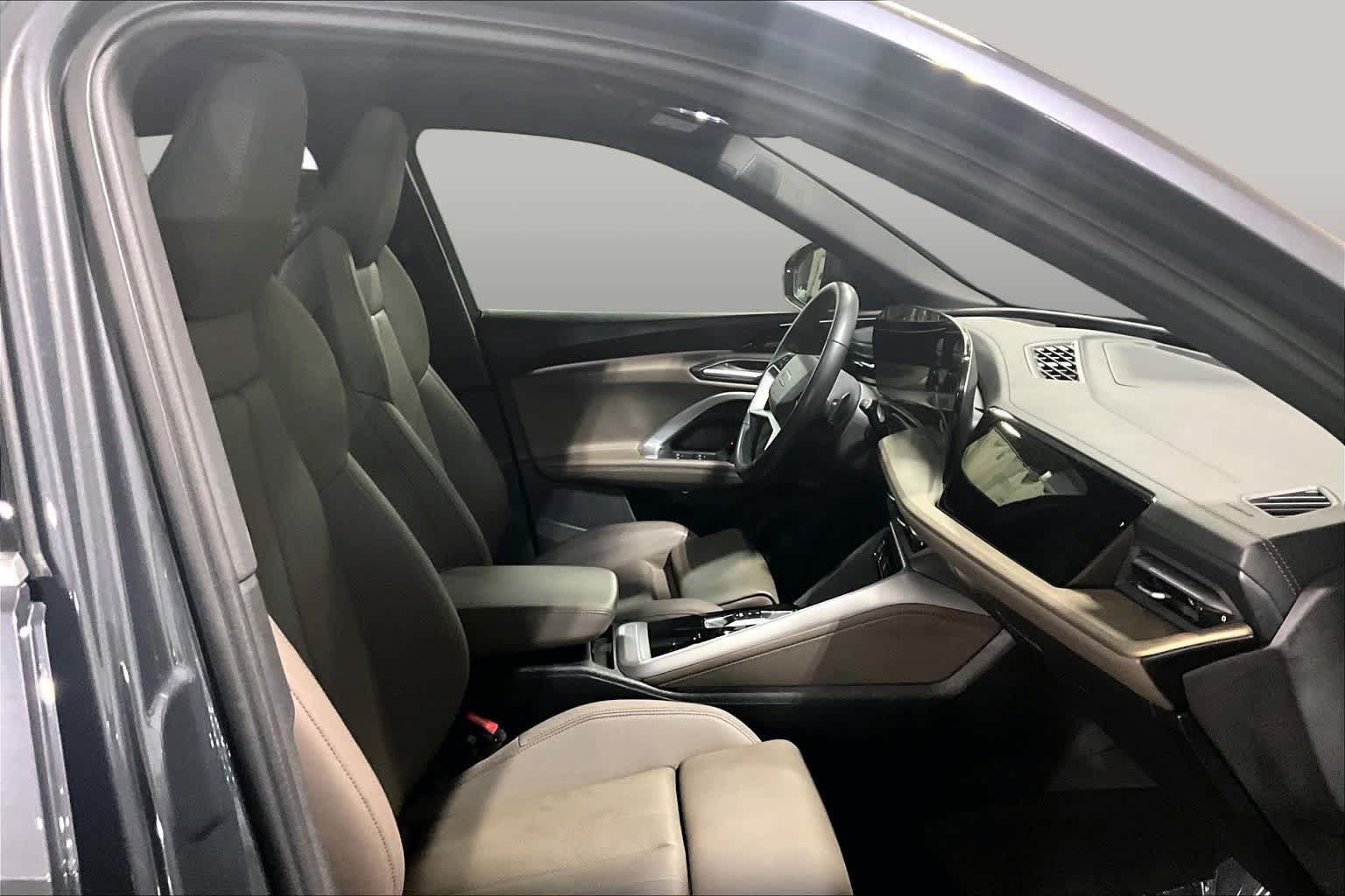 Used 2025 Audi Q5 Premium Plus AWD/4WD image 9