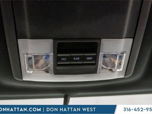 Used 2017 Lincoln Navigator L Reserve image 18