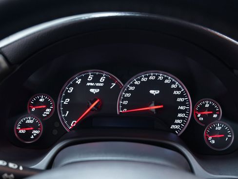 Used 2013 Chevrolet Corvette Grand Sport w/ 3LT Preferred Equipment Group image 32