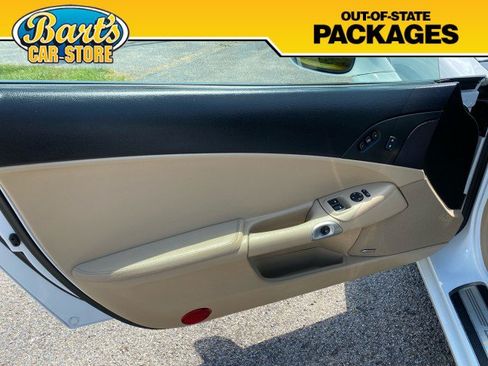 Used 2012 Chevrolet Corvette Convertible w/ 3LT Preferred Equipment Group RWD image 14