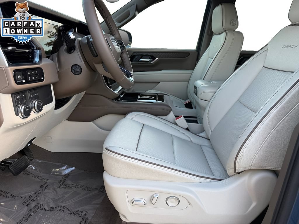 Used 2025 GMC Yukon XL Denali AWD/4WD image 9