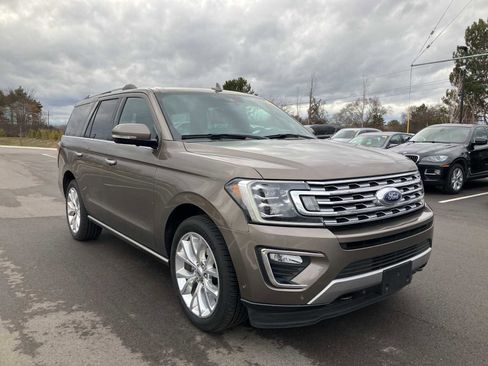 Used 2018 Ford Expedition Limited w/ Equipment Group 302A image 3