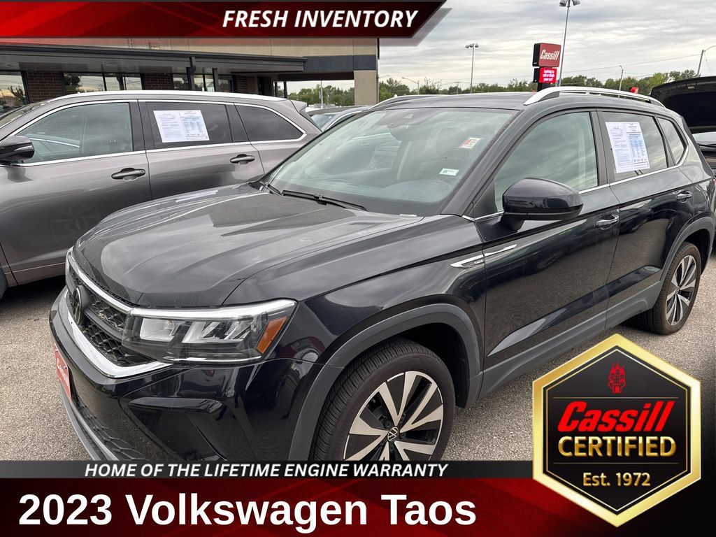 Used 2023 Volkswagen Taos SE w/ Panoramic Sunroof Package FWD 360° Tour