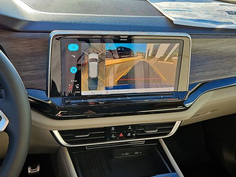 New 2026 Volkswagen Atlas SEL Premium R-Line image 19