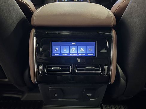 Used 2025 Lincoln Aviator Reserve w/ Luxury Package AWD/4WD image 35