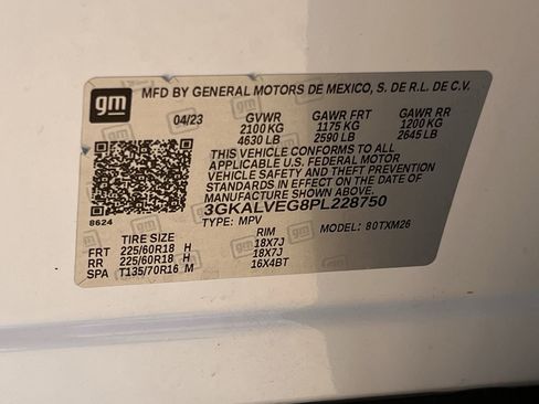 Used 2023 GMC Terrain SLT image 35