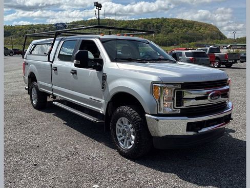 Used 2017 Ford F250 XL w/ STX Appearance Package AWD/4WD image 1
