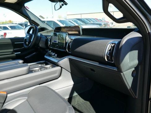 New 2025 Ford Expedition Platinum w/ Stealth Appearance Package image 10