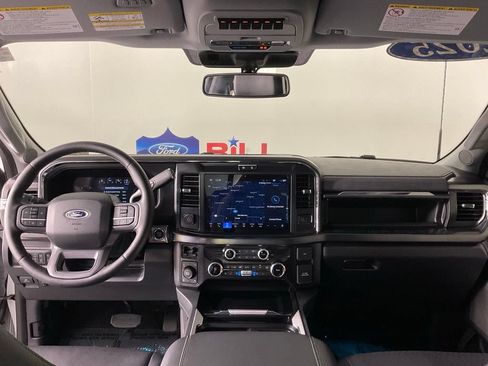 Used 2025 Ford F250 Lariat w/ Black Appearance Package AWD/4WD image 18