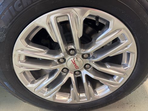 Used 2010 GMC Yukon Denali AWD/4WD image 35