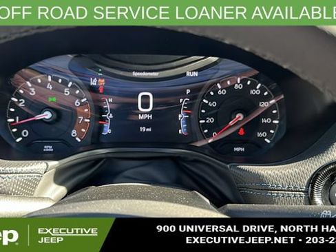 Used 2025 Jeep Compass Limited w/ Sun & Sound Group AWD/4WD image 14