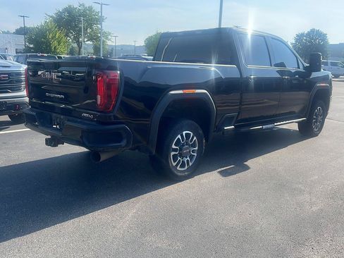 Used 2022 GMC Sierra 2500 AT4 AWD/4WD image 7