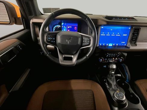 Used 2021 Ford Bronco Outer Banks w/ Sasquatch Package AWD/4WD image 5