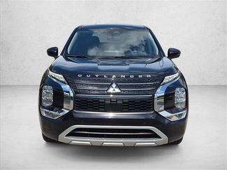 Used 2023 Mitsubishi Outlander SE Black Edition FWD video 2