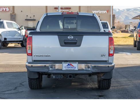 Used 2014 Nissan Frontier SV w/ SV Value Truck Package image 4