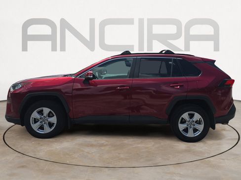 Used 2021 Toyota RAV4 XLE w/ Convenience Package FWD image 9