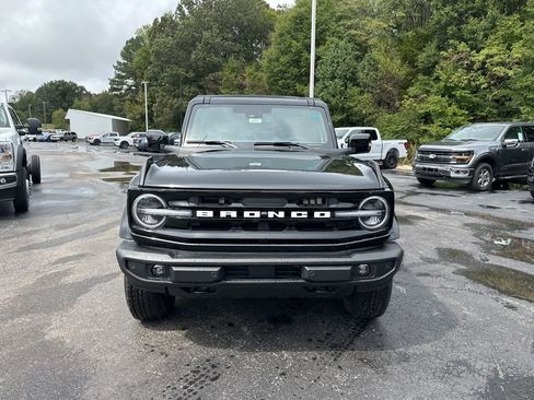 New 2025 Ford Bronco Outer Banks image 8