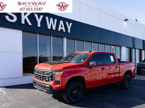 Used 2023 Chevrolet Silverado 1500 Custom Trail Boss w/ LPO, Dark Essentials Package image 1