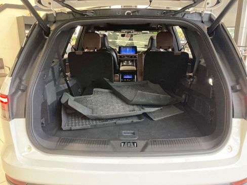 Used 2025 Lincoln Aviator Reserve w/ Equipment Group 201A image 15