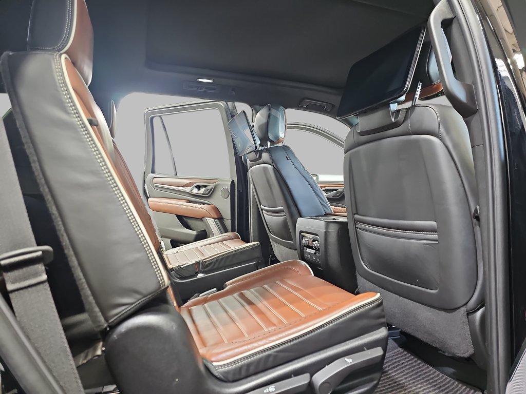 Certified 2023 GMC Yukon Denali Ultimate AWD/4WD image 14