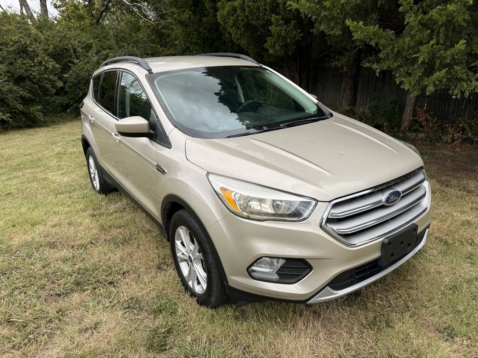 Used 2018 Ford Escape SE AWD/4WD image 1