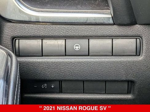 Used 2021 Nissan Rogue SV AWD/4WD image 19