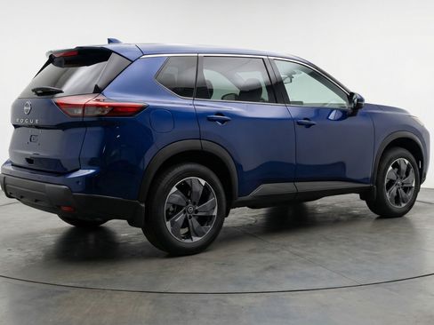 Used 2025 Nissan Rogue SV FWD image 9