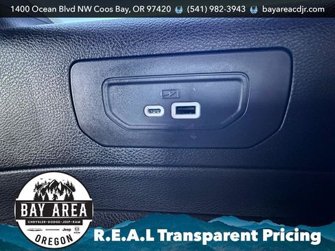 Used 2024 Jeep Grand Cherokee L Summit AWD/4WD image 30