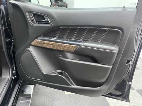 Used 2022 GMC Canyon Denali image 23