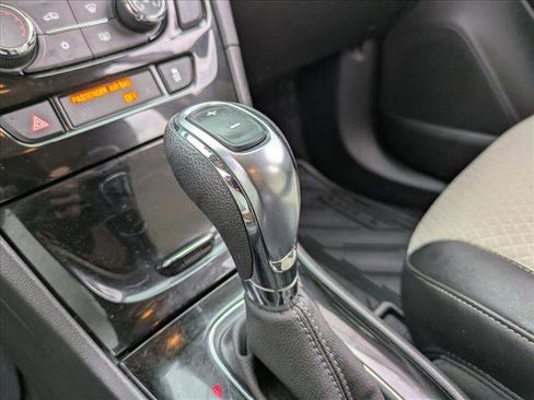 Used 2018 Buick Encore Preferred image 12