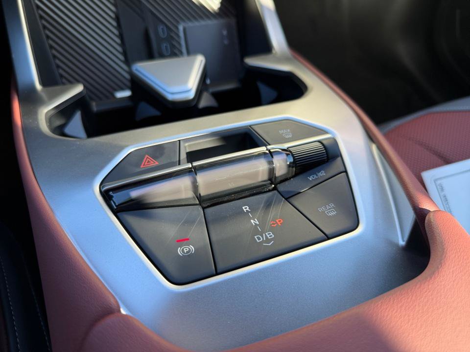 New 2027 BMW iX3 50 xDrive AWD/4WD image 20