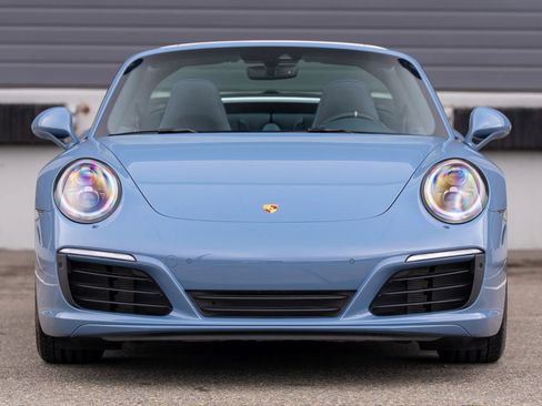 Used 2017 Porsche 911 Targa 4S AWD/4WD image 3