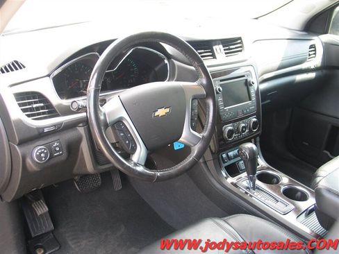 Used 2016 Chevrolet Traverse LTZ AWD/4WD image 2