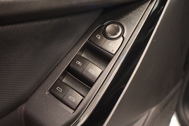 Used 2026 Chevrolet Equinox LT AWD/4WD image 10