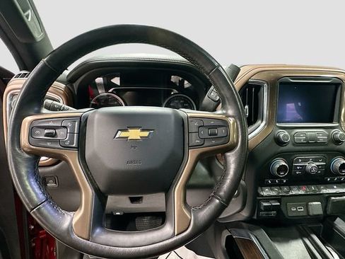 Used 2021 Chevrolet Silverado 1500 High Country w/ Technology Package AWD/4WD image 12
