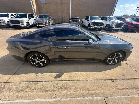 Used 2024 Ford Mustang Coupe RWD image 5