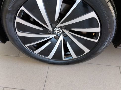 Certified 2025 Volkswagen ID.4 S Limited RWD image 19
