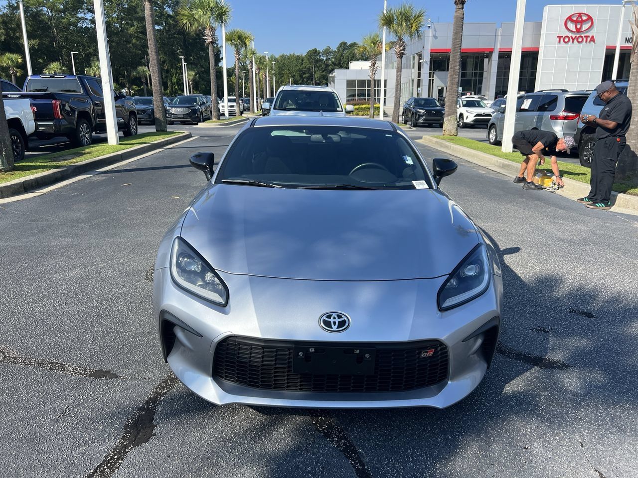 Used 2023 Toyota GR86 RWD image 3