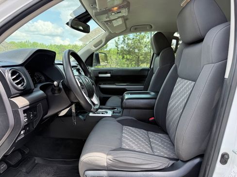 Used 2021 Toyota Tundra SR5 w/ SX Package AWD/4WD image 33