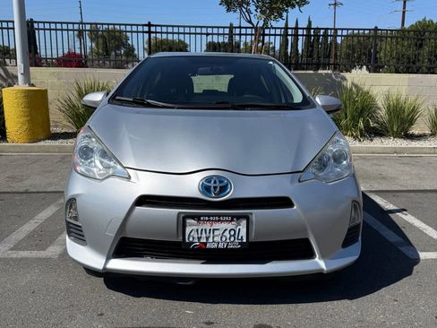 Used 2012 Toyota Prius C Two image 2