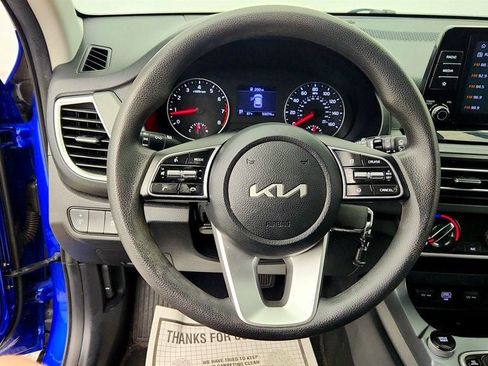 Used 2023 Kia Seltos LX AWD/4WD image 12
