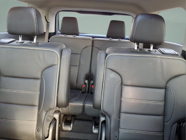 Used 2023 GMC Acadia Denali w/ Denali Ultimate Package AWD/4WD image 19